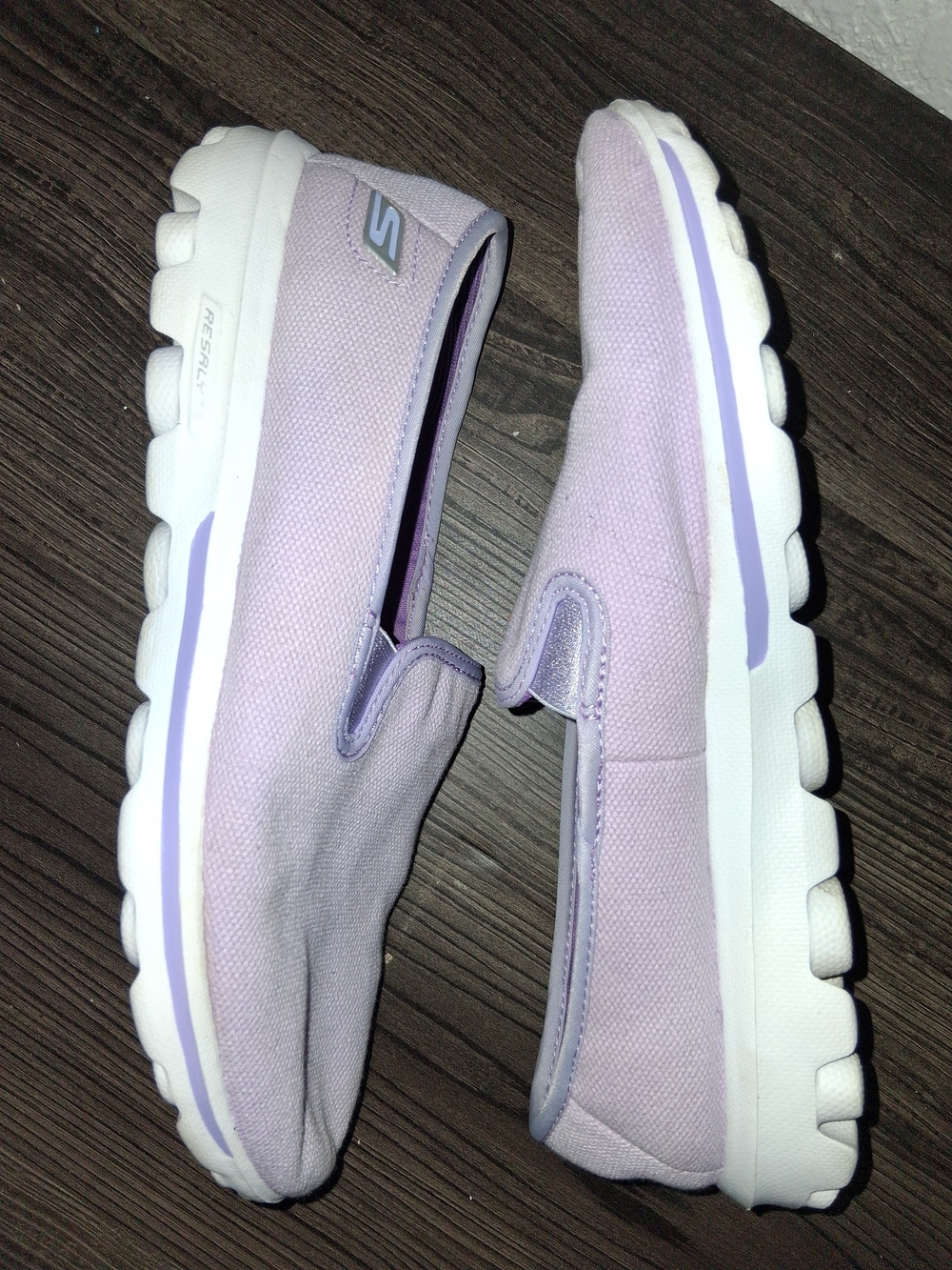 Skechers GOwalk Slip On Shoes Womens 8.5 Lavender Purple Canvas Floral Insole